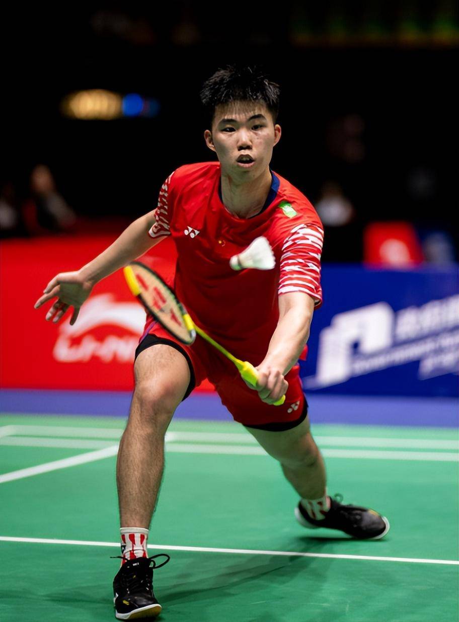 中国队横扫印度队，石宇奇统治全场