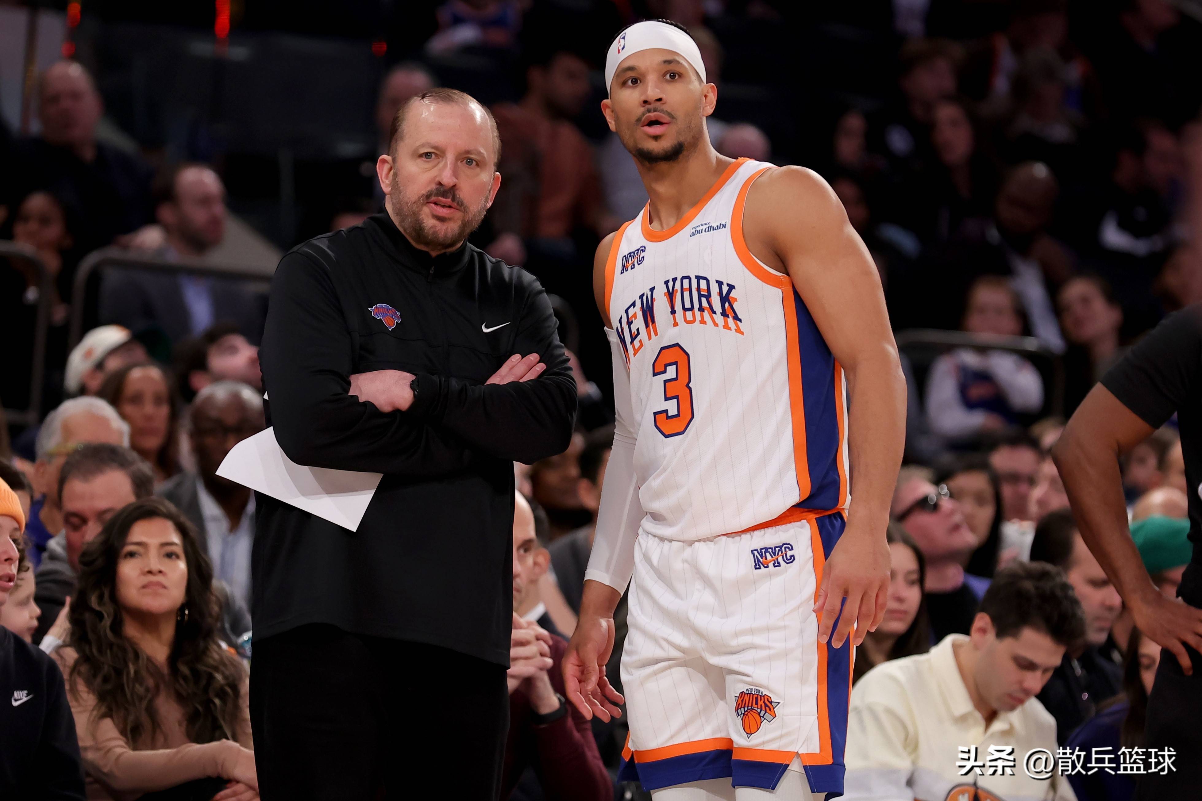 江苏队碾压尼克斯，塔图姆关键制胜