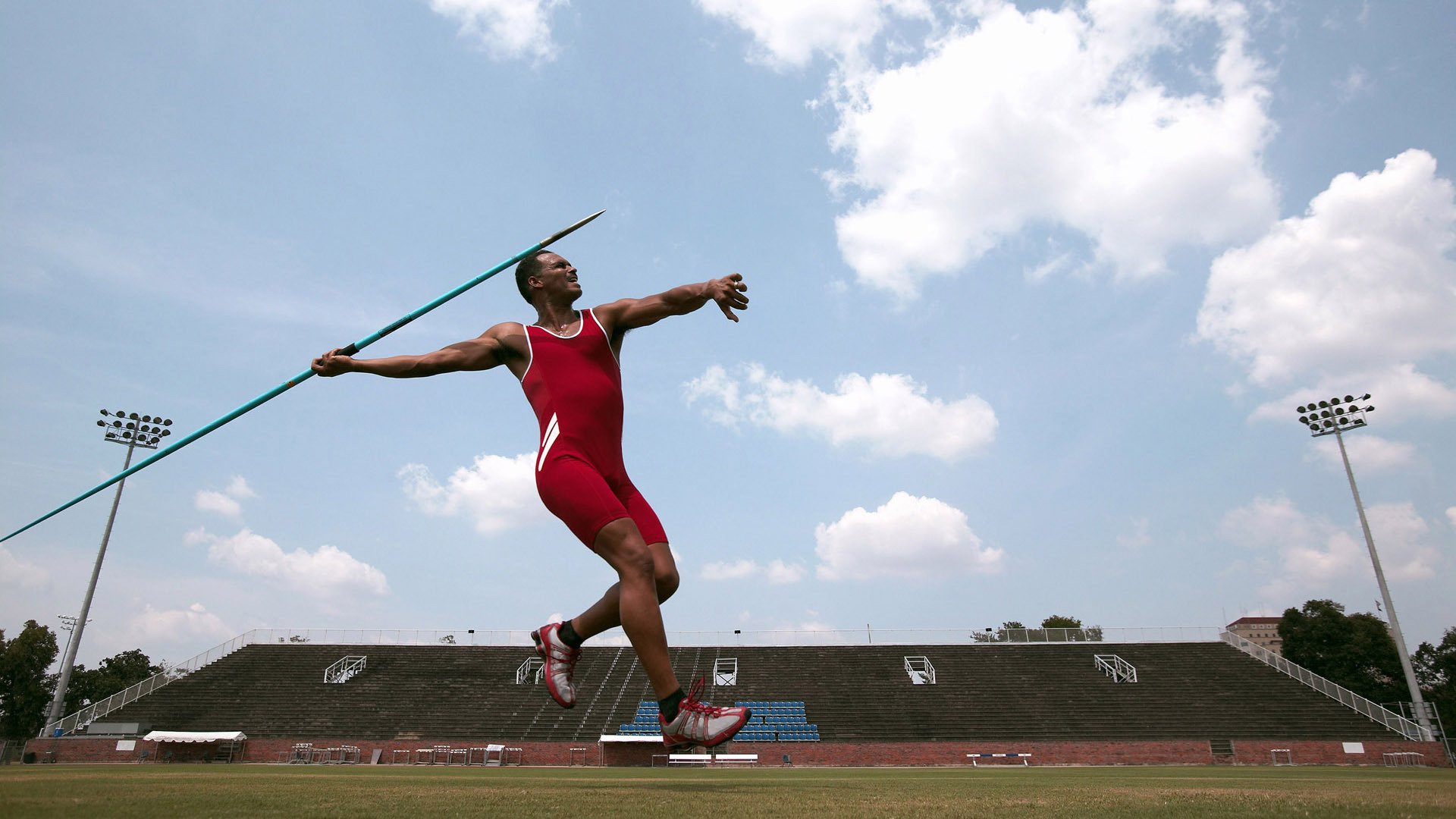 舞台越大越强，约基奇率新疆队碾压开拓者背后的篮球哲学